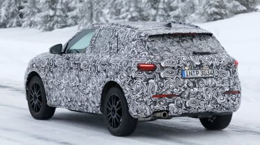 New Audi Q5 testing spyshots - rear tracking 